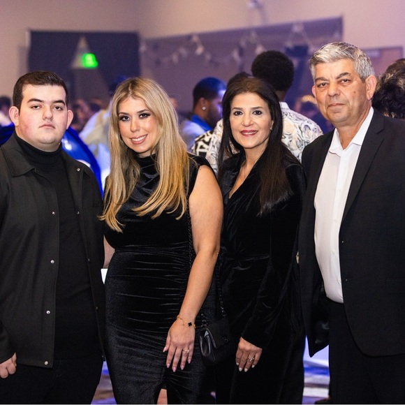 Meet your Posher, Vivian - Picture 2 of 9